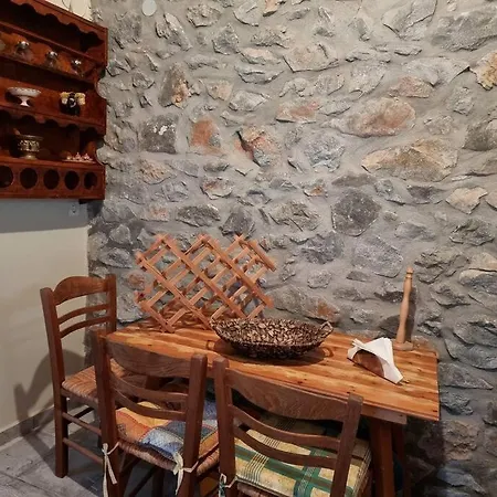 Petra & Elia Tatil Evi Oítilon