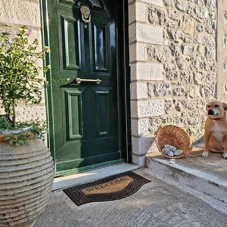 Petra & Elia * Ítilo