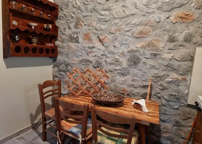 Petra & Elia Tatil Evi Oítilon